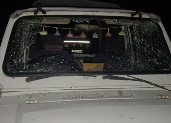 Police lodges Suo Moto FIR against 5 for Vandalizing Police Vehicle centering Cancer Patient's Dead Body cremation Police lodges Suo Moto FIR against 5 for Vandalizing Police Vehicle centering Cancer Patient's Dead Body cremation